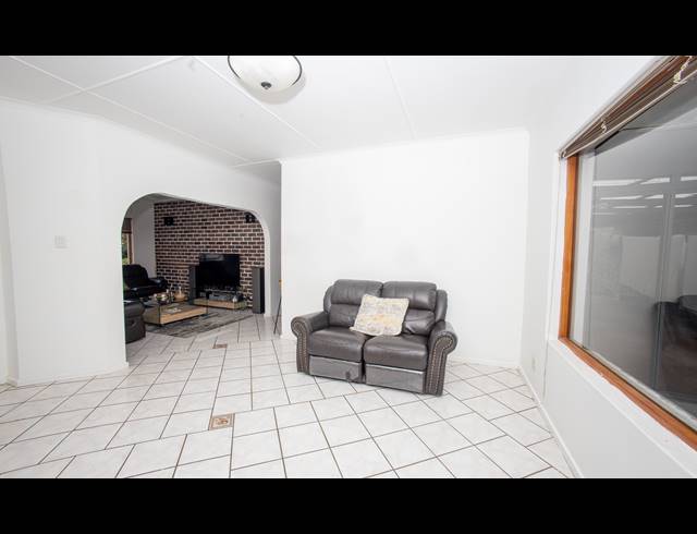 3 BEDROOM HOUSE FOR SALE IN NAHOON VALLEY PARK
